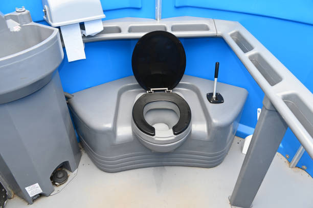 Best Porta potty rental near me  in Baldwin City, KS